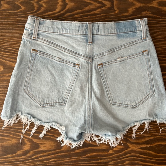 Abercrombie Mom Short - Picture 2 of 4